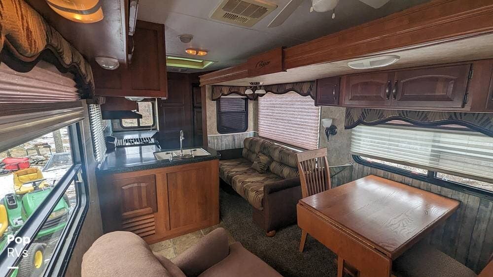 2011 Keystone Cougar M-297 RKS RV for Sale in Hampton, CT 06247 ...