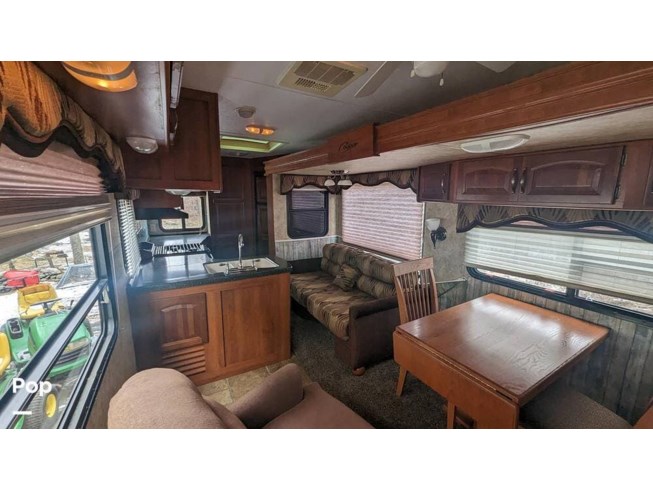 2011 Keystone Cougar M-297 RKS - Used Fifth Wheel For Sale by Pop RVs in Hampton, Connecticut