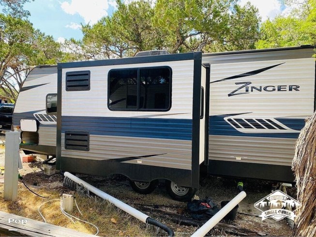 2018 Zinger Z229RB by CrossRoads from Pop RVs in Lake Hills, Texas