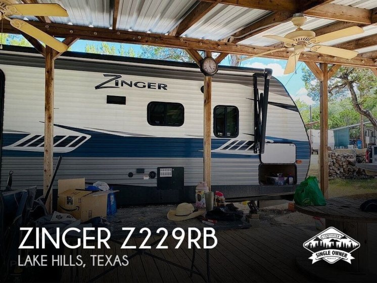 Used 2018 CrossRoads Zinger Z229RB available in Lake Hills, Texas