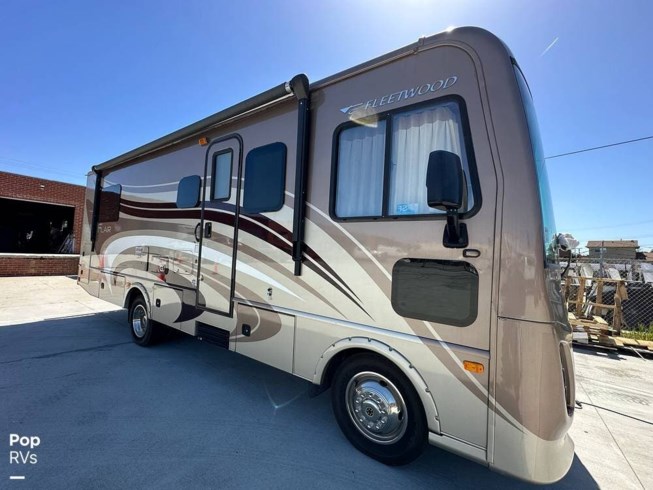 2017 Fleetwood Flair 26D - Used Class A For Sale by Pop RVs in Sarasota, Florida