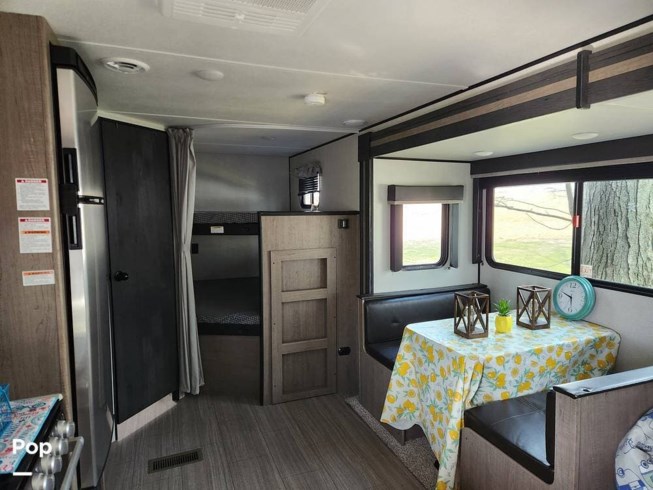 2021 Hideout 272BH by Keystone from Pop RVs in Galesburg, Illinois