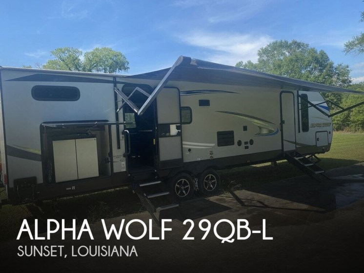 Used 2019 Cherokee Alpha Wolf 29QB-L available in Sunset, Louisiana