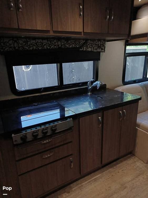 2015 Forest River Dynamax REV 24RB RV for Sale in Belton, TX 76513