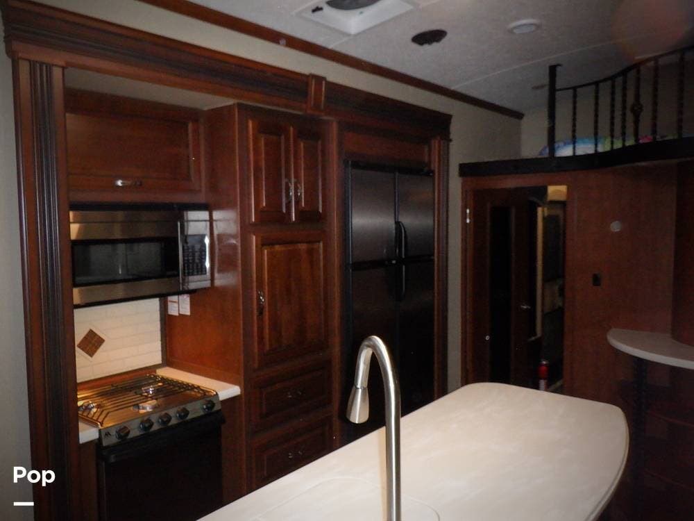 2016 Lifestyle Luxury RV Alfa Gold 3905SH RV for Sale in Hanover, PA