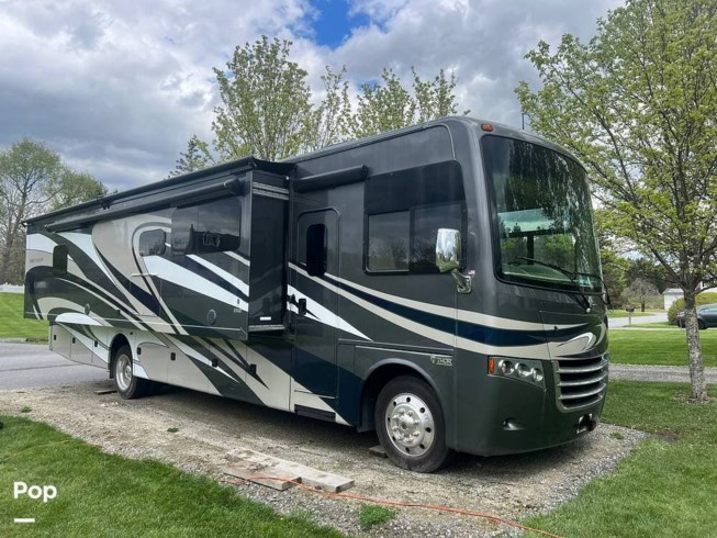 2017 Thor Motor Coach Miramar 35.2 - Used Class A For Sale by Pop RVs in Patterson, New York