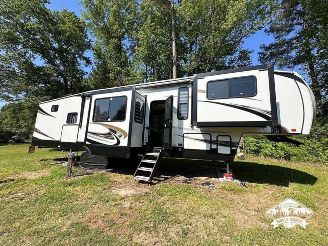 2022 Sabre 37FLH by Forest River from Pop RVs in Conway, South Carolina