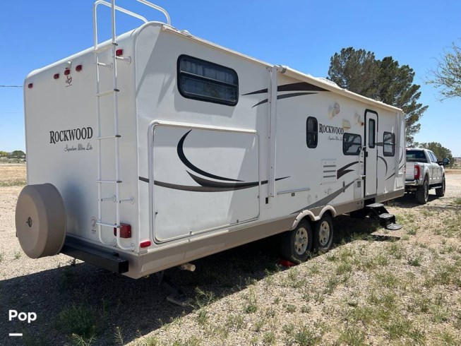 2011 Forest River Rockwood Signature Ultra Lite 8317RKSS - Used Travel Trailer For Sale by Pop RVs in Roswell, New Mexico