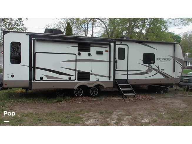 2018 Forest River Rockwood 8328BS - Used Travel Trailer For Sale by Pop RVs in Tuckerton, New Jersey