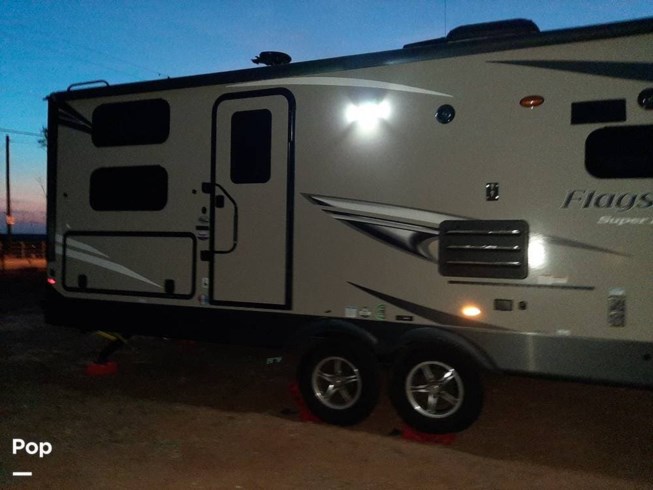 2020 Flagstaff 27BHWS by Forest River from Pop RVs in Hebbronville, Texas