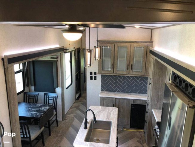 2021 Heritage Glen 378FL by Forest River from Pop RVs in Guthrie, Oklahoma