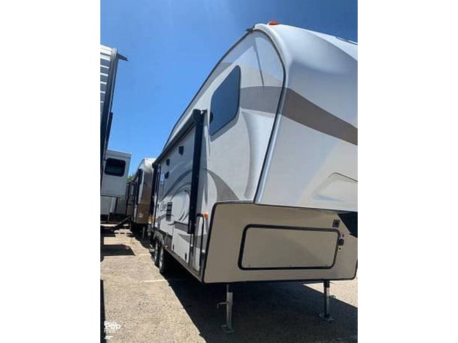 2018 Cougar 246RLSWE by Keystone from Pop RVs in Orcutt, Calif. 93455, California