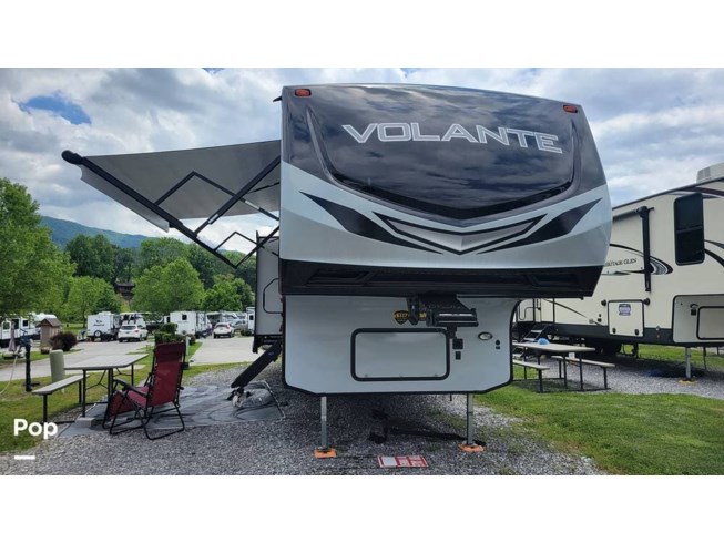 2020 CrossRoads Volante 326RK - Used Fifth Wheel For Sale by Pop RVs in Sevierville, Tennessee