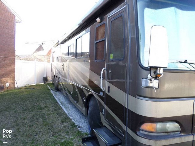 2005 Monaco RV Dynasty Countess - Used Diesel Pusher For Sale by Pop RVs in Sarasota, Florida