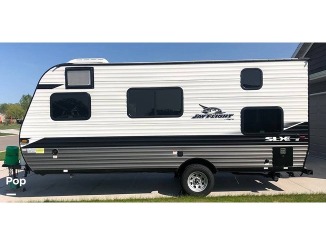 2022 Jayco Jay Flight SLX 7 174BH - Used Travel Trailer For Sale by Pop RVs in De Pere, Wisconsin