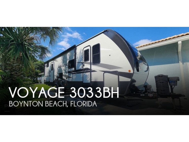 Used 2021 Winnebago Voyage 3033BH available in Boynton Beach, Florida
