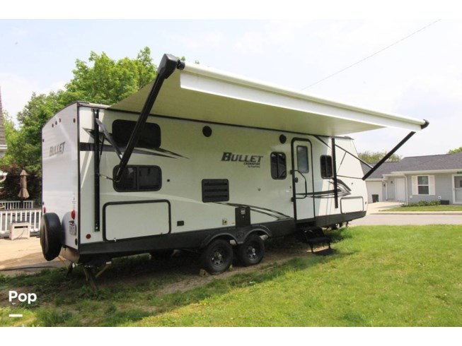 2021 Keystone Bullet Crossfire 2430BH - Used Travel Trailer For Sale by Pop RVs in Lewsburg, Ohio