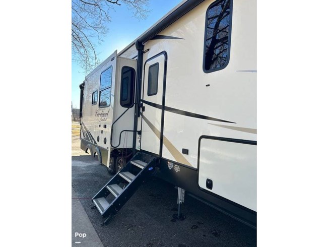 2021 Cardinal 383BHLE by Forest River from Pop RVs in Clarksville, Tennessee
