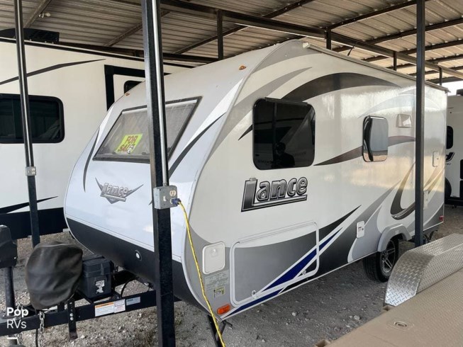 2018 Lance Lance 1475 - Used Travel Trailer For Sale by Pop RVs in Stafford, Texas