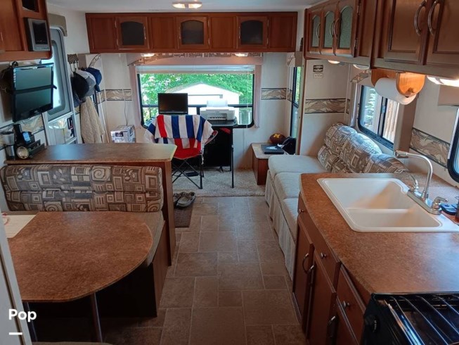 2012 Freedom Express 280RLS by Coachmen from Pop RVs in Howell, Michigan