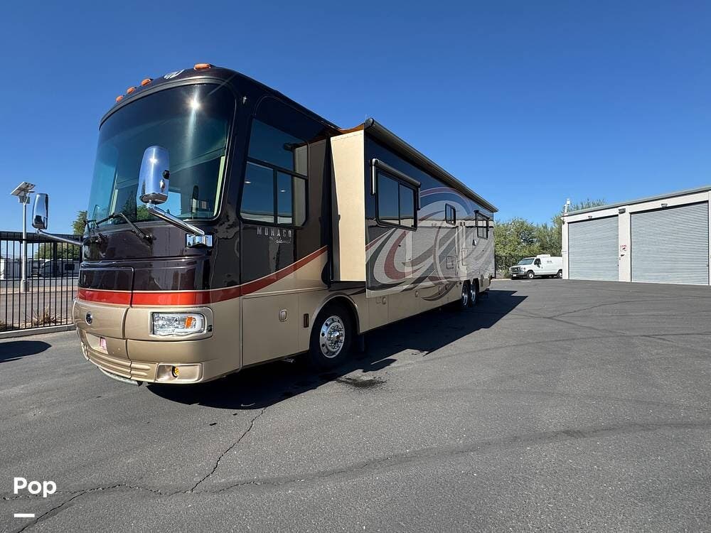 2011 Monaco RV Diplomat 43DFT - Used Diesel Pusher For Sale by Pop RVs in Chandler, Arizona features Slideout, Air Conditioning, Awning, Generator, Leveling Jacks