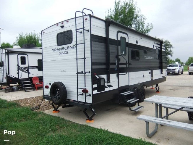 2022 Grand Design Transcend 221RB - Used Travel Trailer For Sale by Pop RVs in San Antonio, Texas