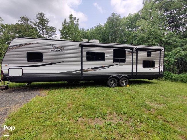 2019 Jayco Jay Flight 33RBTS - Used Travel Trailer For Sale by Pop RVs in Torrington, Connecticut