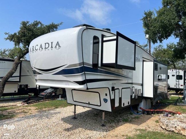 2022 Keystone Arcadia 3250RL - Used Fifth Wheel For Sale by Pop RVs in Bartlesville, Oklahoma