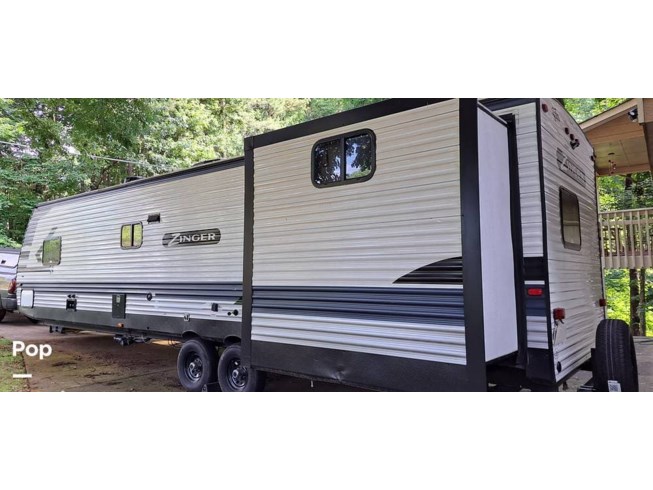 2021 CrossRoads Zinger 333DB - Used Travel Trailer For Sale by Pop RVs in Dallas, Georgia
