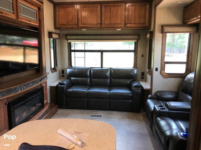 2018 Heartland Big Country 3965DSS - Used Fifth Wheel For Sale by Pop RVs in Salem, Alabama