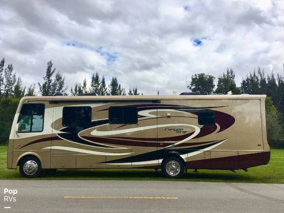 2013 Newmar Canyon Star 3610 RV for Sale in Zephyrhills, FL 33542