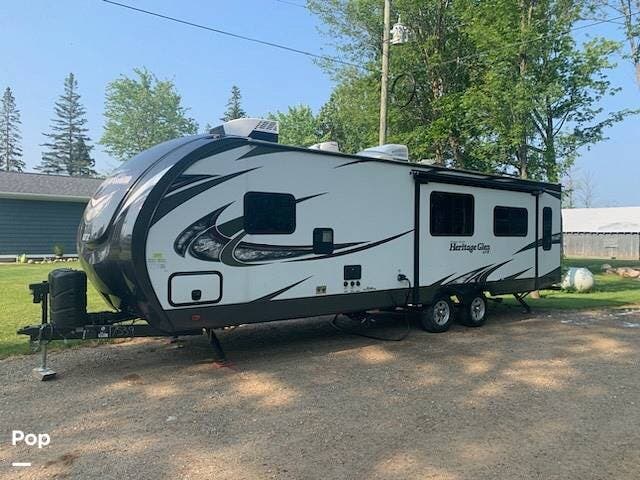 2019 Forest River Heritage Glen 272RL - Used Travel Trailer For Sale by Pop RVs in Milton, Wisconsin