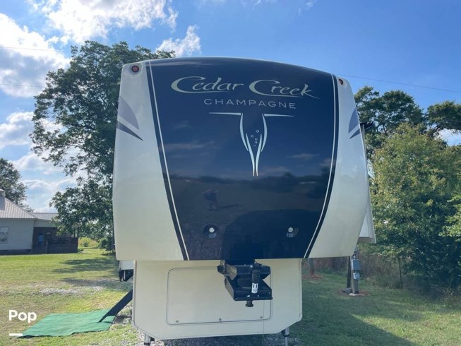 2017 Forest River Cedar Creek Champagne 38EL - Used Fifth Wheel For Sale by Pop RVs in Madison, Georgia