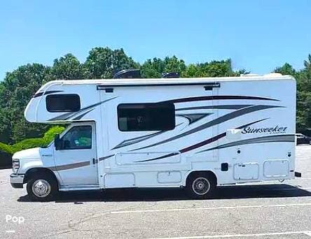 2017 Sunseeker 2290S by Forest River from Pop RVs in Conover, North Carolina