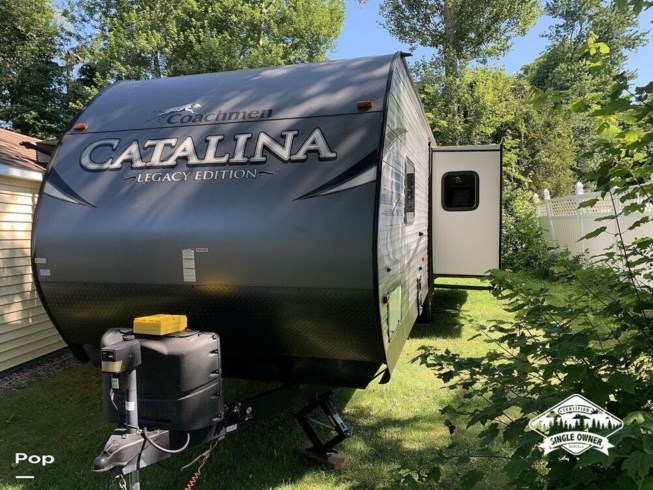 2018 Coachmen Catalina Legacy 283RKS - Used Travel Trailer For Sale by Pop RVs in Clinton, Connecticut