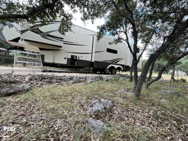 2020 Solitude 3740BH-R by Grand Design from Pop RVs in Fair Oaks Ranch, Texas
