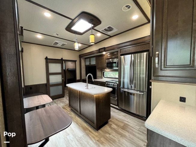 2020 Grand Design Solitude 3740BH-R - Used Fifth Wheel For Sale by Pop RVs in Fair Oaks Ranch, Texas