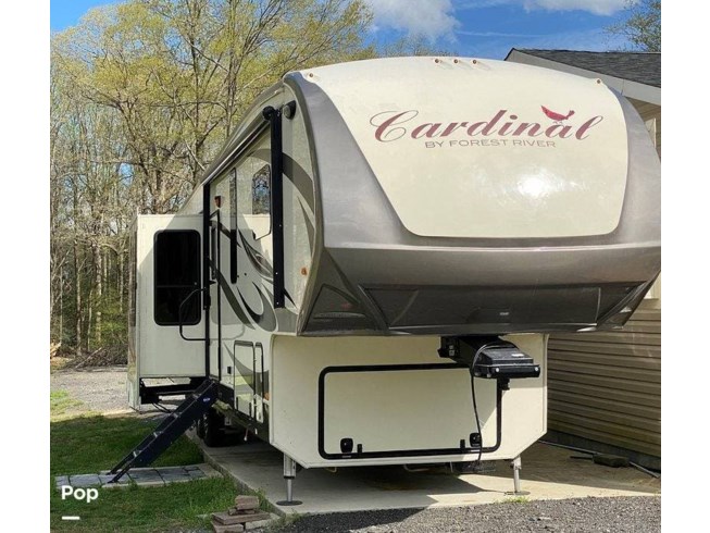 2017 Forest River Cardinal 3950TZ - Used Fifth Wheel For Sale by Pop RVs in Brandywine, Maryland