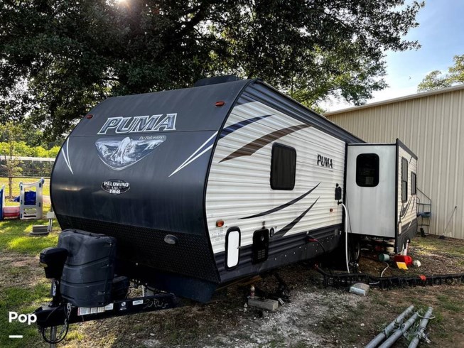 2017 Palomino Puma 30RLIS - Used Travel Trailer For Sale by Pop RVs in Streetman, Texas