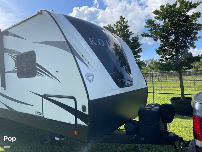 2019 Dutchmen Kodiak 330BHSL - Used Travel Trailer For Sale by Pop RVs in Miami, Florida