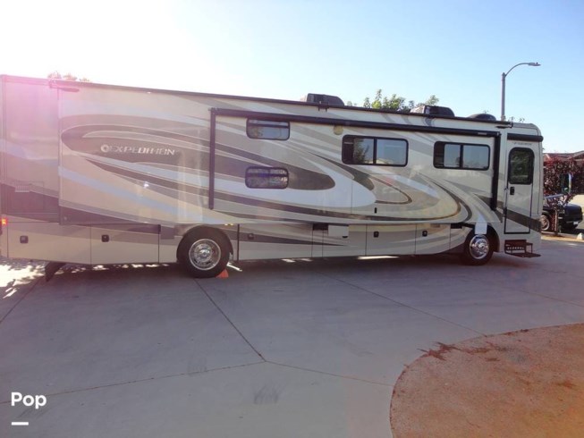 2011 Fleetwood Expedition 38B - Used Diesel Pusher For Sale by Pop RVs in Rancho Cucamonga, California