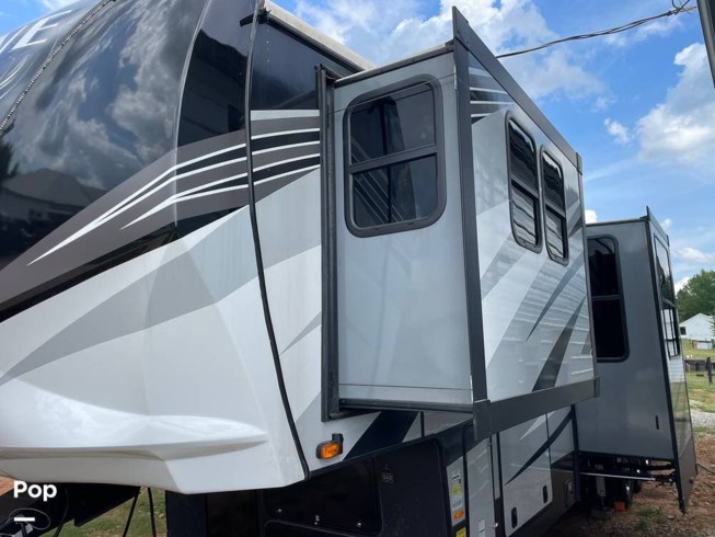 2021 Cyclone 4006 by Heartland from Pop RVs in Sarasota, Florida