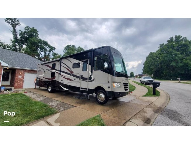 2017 Coachmen Mirada 35BH - Used Class A For Sale by Pop RVs in Martinsville, Indiana