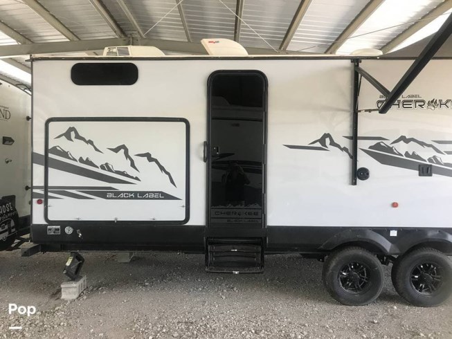 2022 Forest River Cherokee BLACK LABEL 324TSBL - Used Travel Trailer For Sale by Pop RVs in Hesston, Kansas