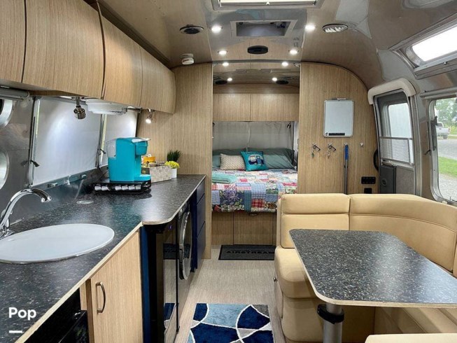 2019 Flying Cloud 30FB Bunk by Airstream from Pop RVs in Edmond, Oklahoma