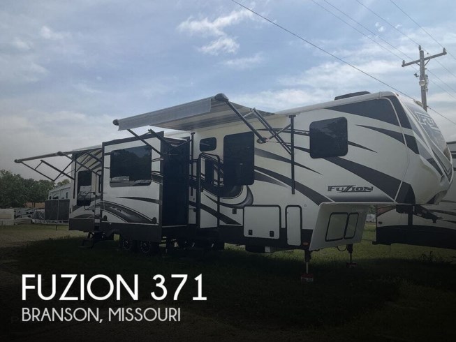 Used 2014 Keystone Fuzion 371 available in Branson, Missouri