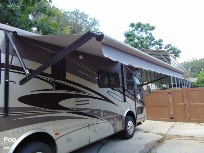 2011 Tiffin Allegro Breeze 28BR - Used Diesel Pusher For Sale by Pop RVs in Elkton, Florida