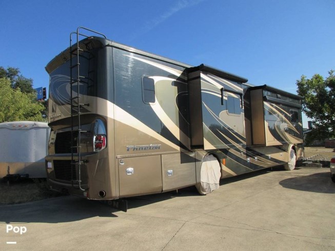 2015 Tiffin Phaeton 40QBH - Used Diesel Pusher For Sale by Pop RVs in Galveston, Texas
