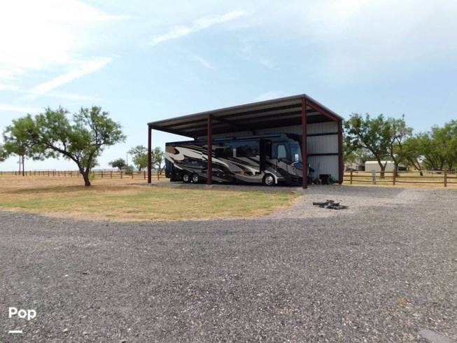 2019 Fleetwood Discovery LXE 44B - Used Diesel Pusher For Sale by Pop RVs in Abilene, Texas