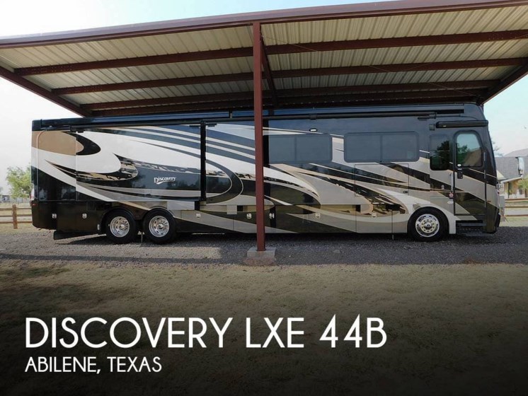 2021 Fleetwood Discovery LXE 44B specs and literature guide